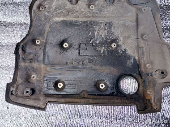 Крышка двигателя Kia Spectra декоративная крышка