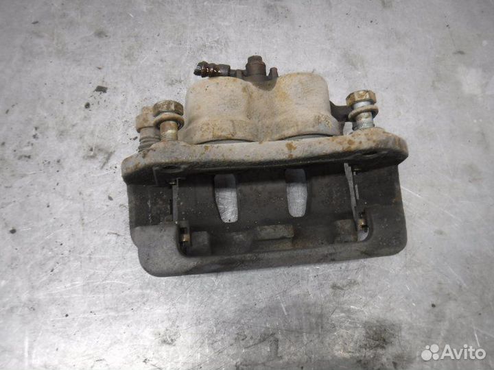 Суппорт передний левый Ssang Yong Actyon D20DTF