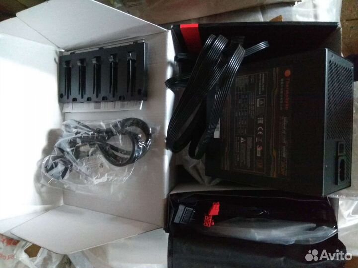 Блок питания Thermaltake SPS 730W