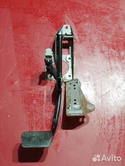 Педаль тормоза Ford Focus 3 2013