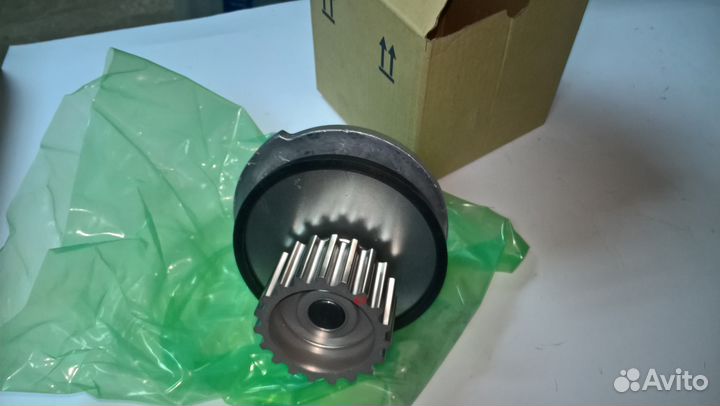 Насос водяной помпа Nexia Aveo Lacetti Gentra Cruz