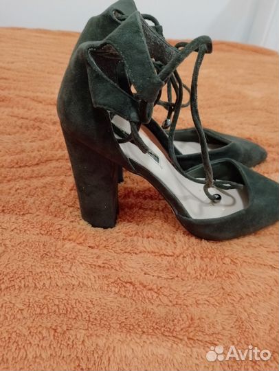 Босоножки женские 39 размер