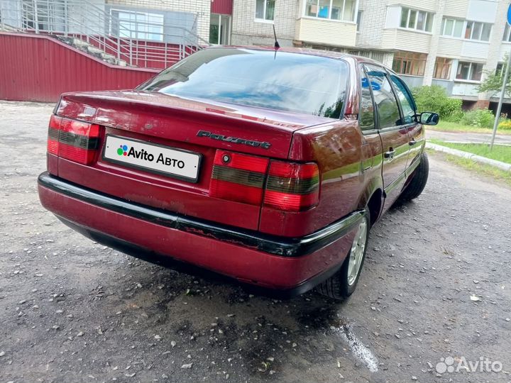 Volkswagen Passat 1.8 МТ, 1994, 212 000 км