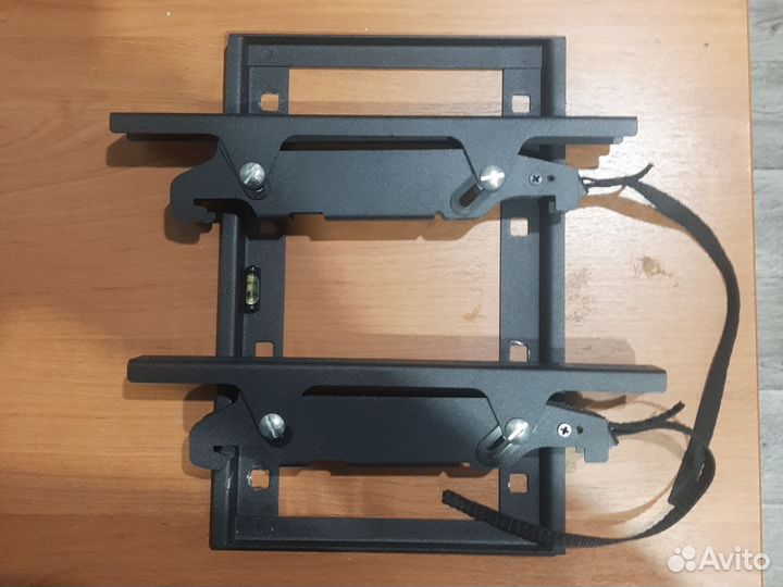 Кронштейн для телевизора на стену