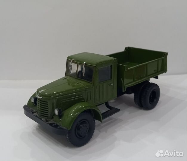 Самосвал яаз 205