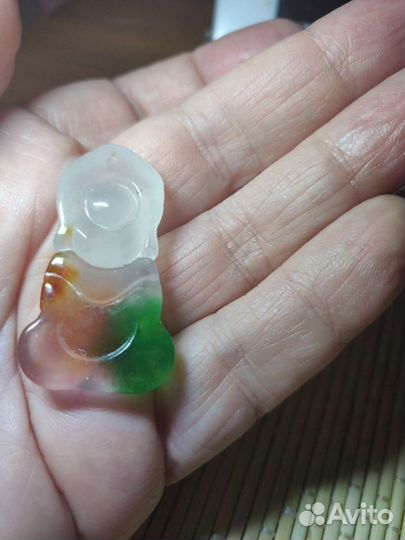 Будда Монах. Натуральный нефрит мультиколор