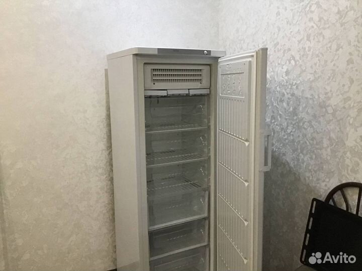 Морозильная камера Indesit новая