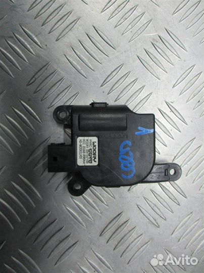 Моторчик заслонки печки Kia Ceed 1 1.6 G4FC 122Л.С