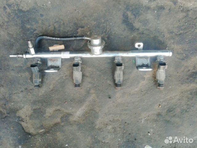 Топливная Рампа с форсунками форд мондео 3 2.0