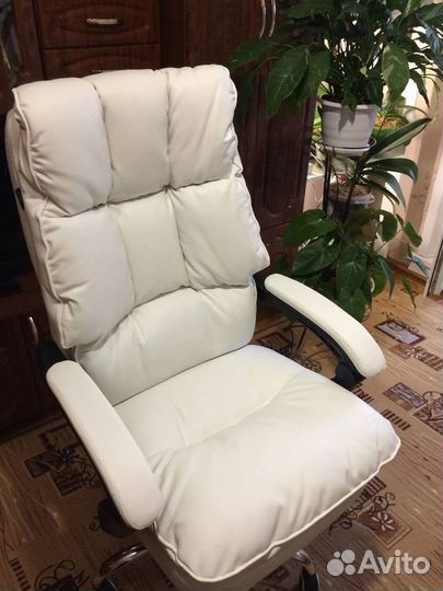 Компьютерное игровое кресло