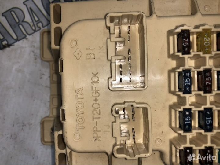 Блок предохранителей Lexus RX300