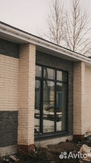 Остекление входной группы. Бесплатный выезд