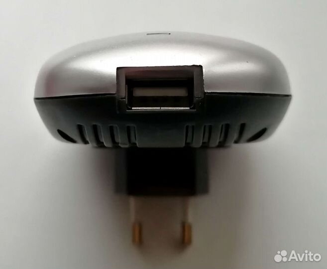 Зарядное устройство GP батареек AA, AAA, телефона