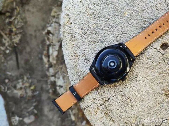 Смарт-часы с наушниками Huawei Watch Buds