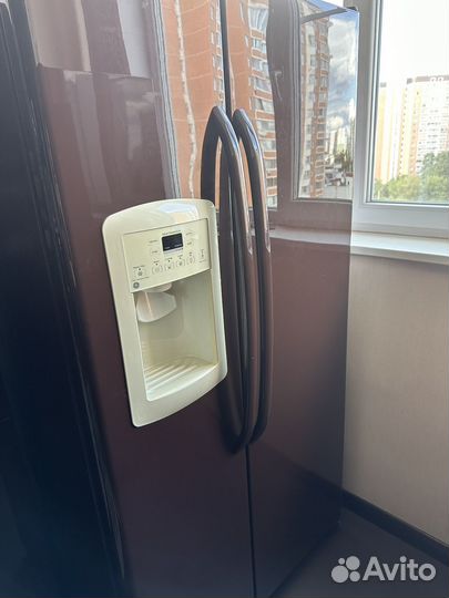 Холодильник general electric side by side