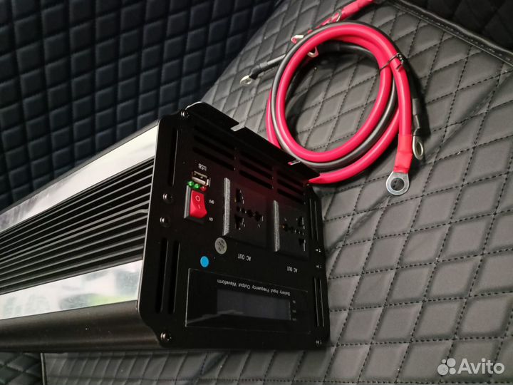 Автомобильный инвертор с 12 на 220 3000w