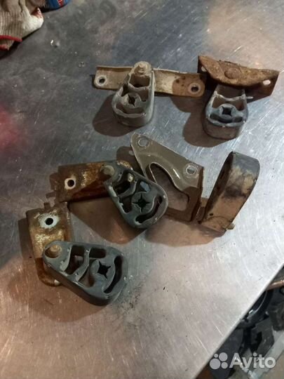 Крепление глушитель BMW X5 E70