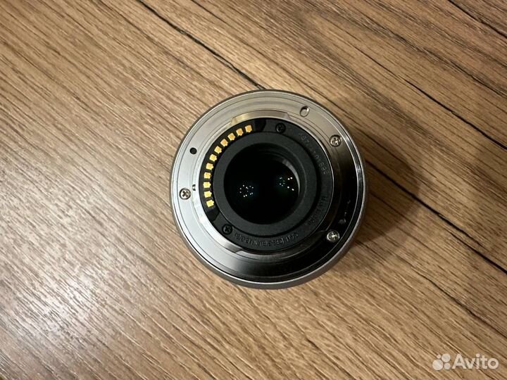 Объектив Panasonic 25mm f/1.7 G (H-H025)