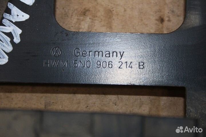 Кронштейн audi Q3 2011-2014 (8U)