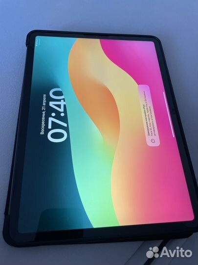 Плашет Apple iPad Pro 11 Wi-Fi+Cellular 256gb 2020