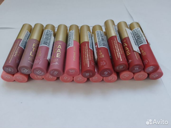 Vivienne Sabo матовая помада. Запечатанная