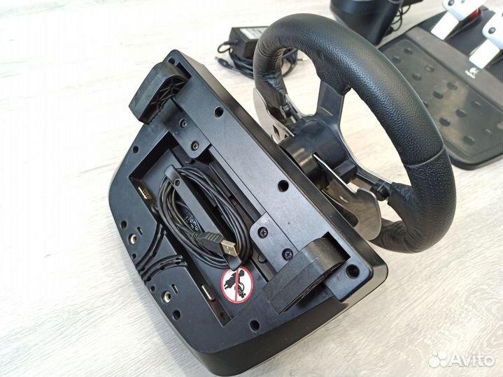 Руль Logitech G25