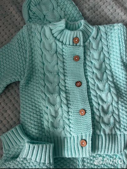 Вязанный костюм