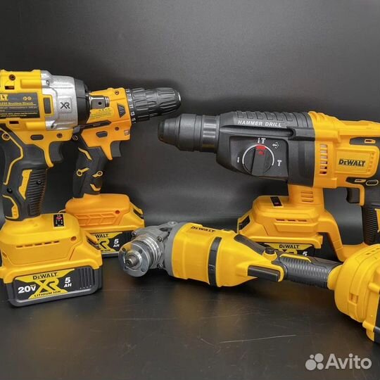 Набор инструментов 4в1 аккумуляторный dewalt