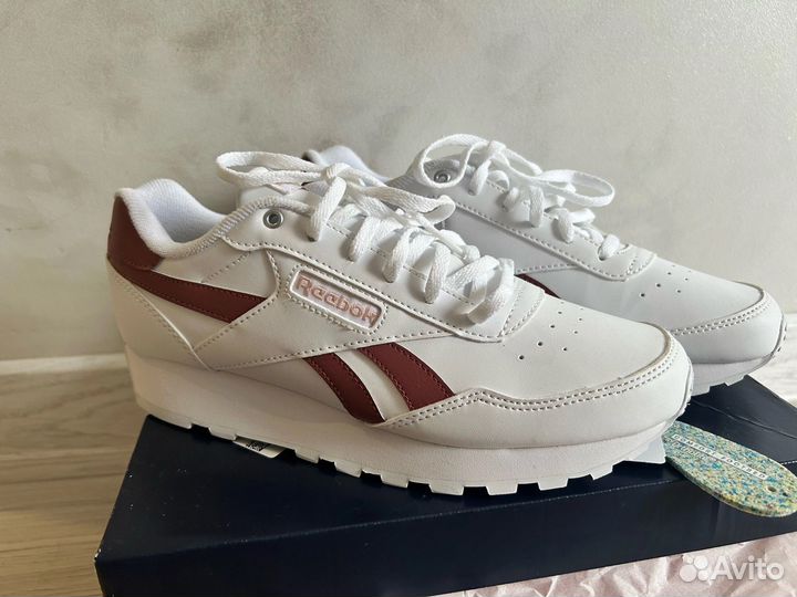 Кроссовки reebok женские 38.5