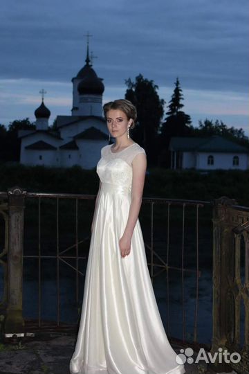 Вечернее платье