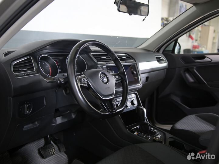 Volkswagen Tiguan 1.4 AMT, 2020, 54 001 км