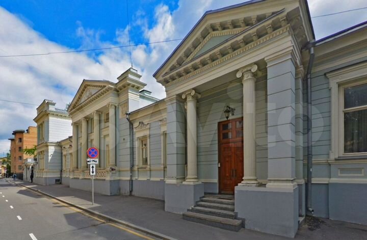 Представительское здание класса А, 1280 м²