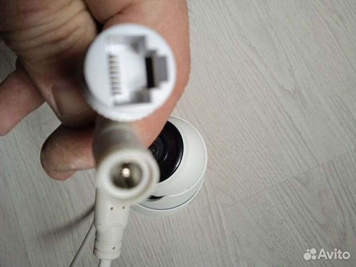 Камера видеонаблюдения купольная