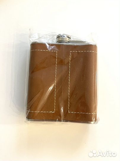 Металлическая фляжка для алкоголя походная