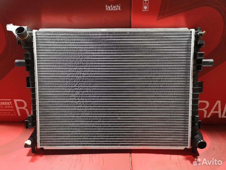 Радиатор двс Ford Crown Victoria 4.6