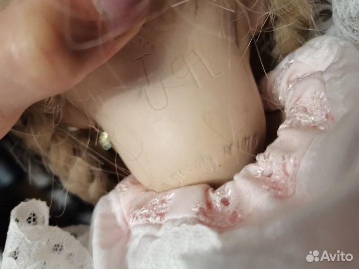 Продам куклу коллекционную, реплика