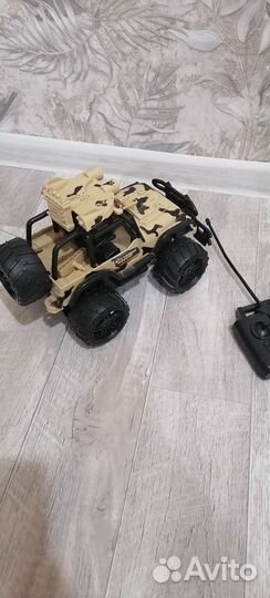 Машина на пульте управления