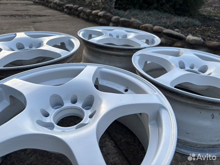 Легкие диски R15 на Ваз 4х98