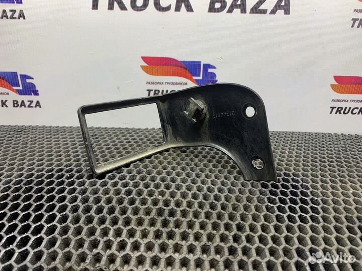 Кронштейн габарита правого Renault T, Volvo FH