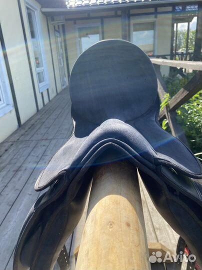 Седло выездковое