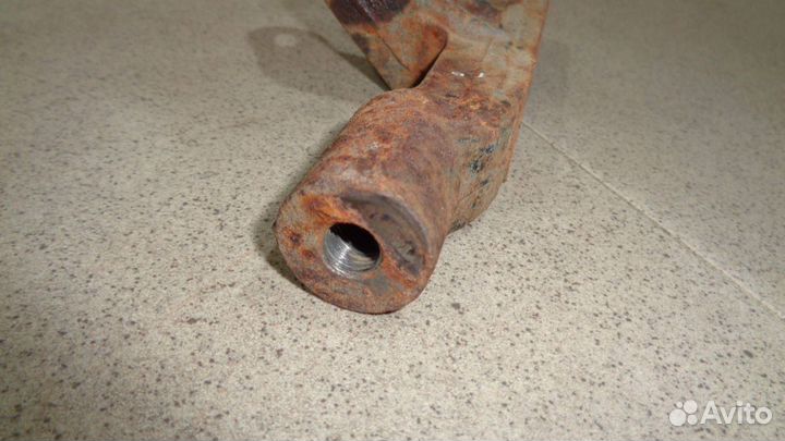 Кронштейн кондиционера Subaru Legacy Outback 4