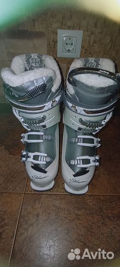 Горнолыжные ботинки