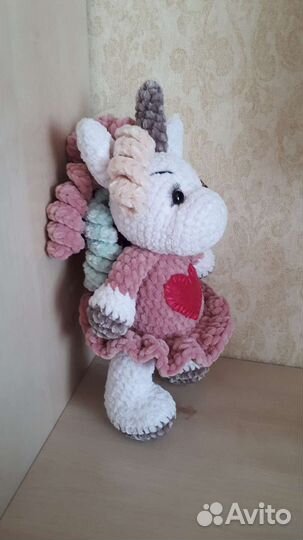Игрушка из плюшевой пряжи Единорожка
