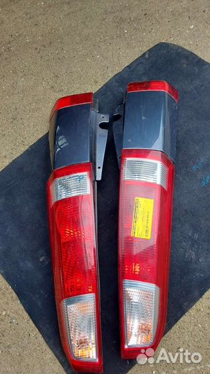 Opel meriva задний фонарь правый и левый в сборе