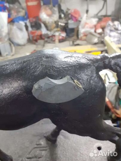 Статуэтка лошадь