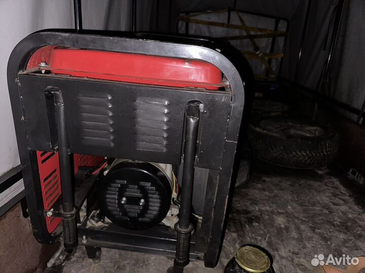 Продам электростанцию Honda