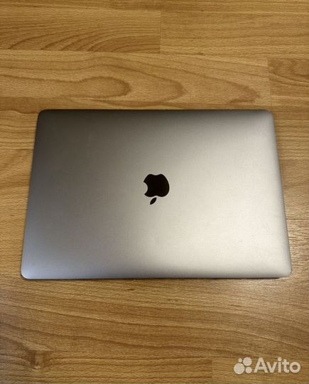 MacBook Pro 13 2020 A2251 i5/16/512 (идеальный)