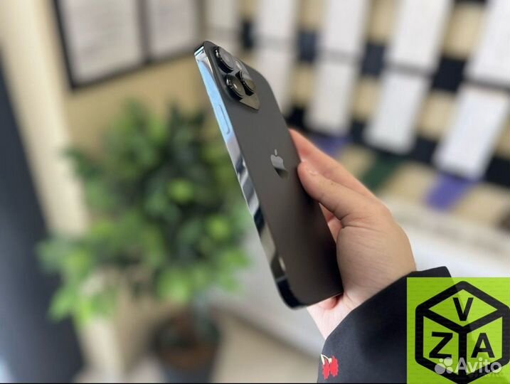 iPhone XR в корпусе 14 Pro