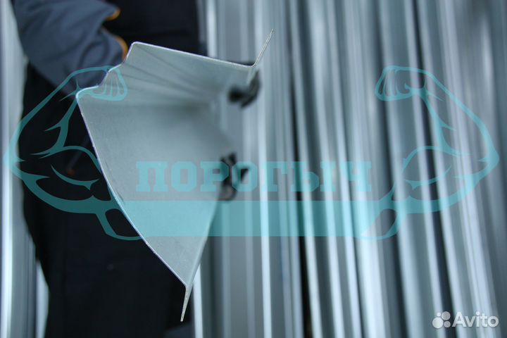 Ремотный порог Nissan Patrol Y61 левый