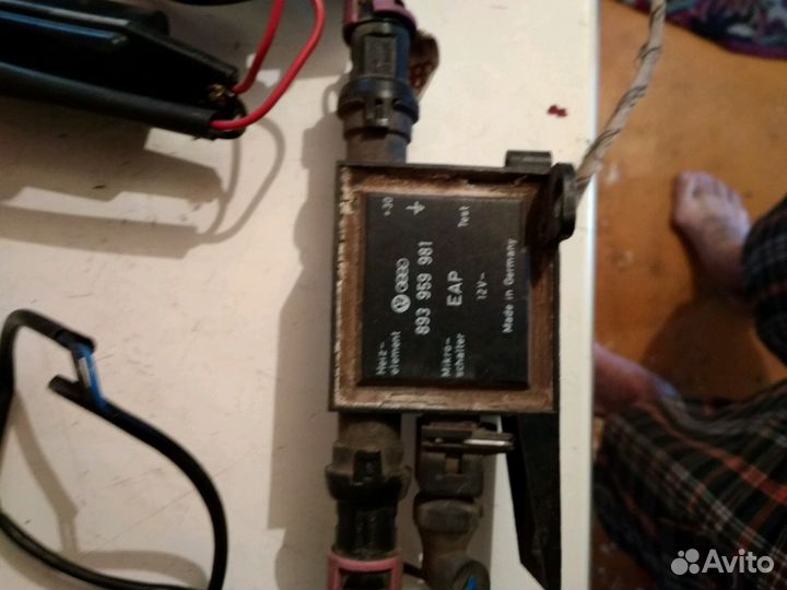 Запчасти на Ауди 80-90 800853605 обмен